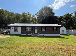 1895 Caudill Rd, Stanton, KY 40380