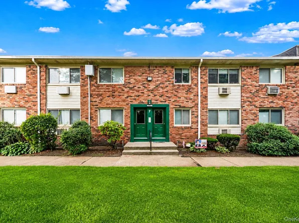 2449F Union Boulevard #9B, Islip, NY 11751