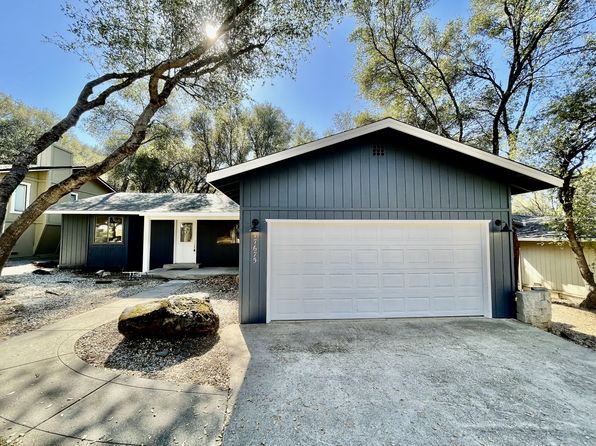 17675 Foxtail Dr