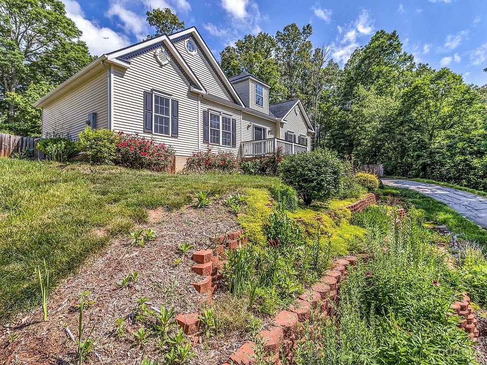 28 Homewood Rd, Candler, NC 28715 Zillow