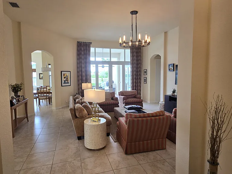 180 Sedona Way — Photo 39