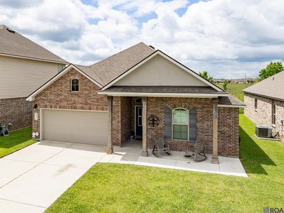 21332 Wood Glen Ave, Zachary, LA, 70791