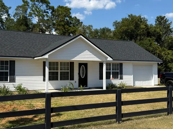 74 Dans Dr, Crawfordville, FL 32327