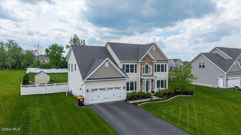 4th image of 46 Haywood Lane