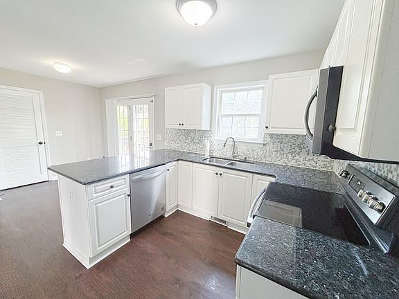 5th image of 9201 Sayornis Ct