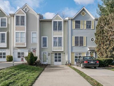 2211 Hawthorne Dr, Oakdale, PA, 15071