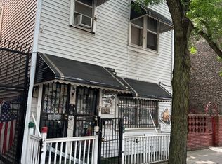 1045 W Taylor St, Chicago, IL 60607