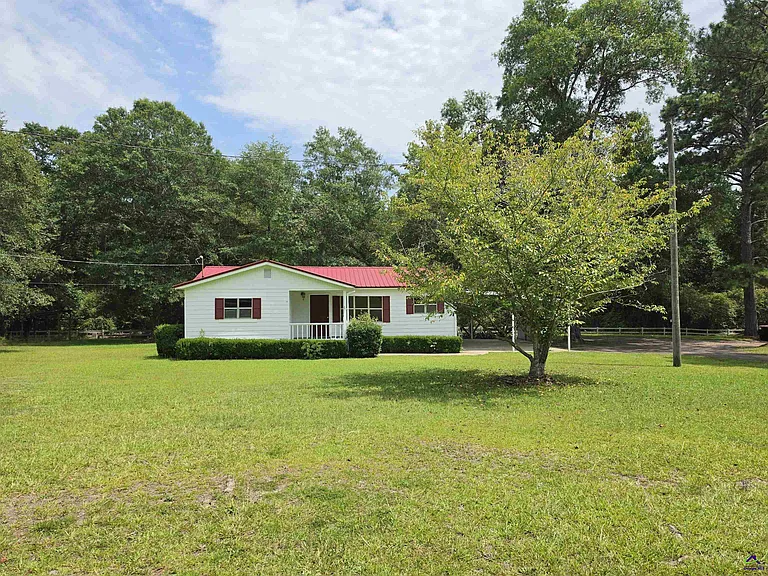 137 State Highway 257 — Photo 2