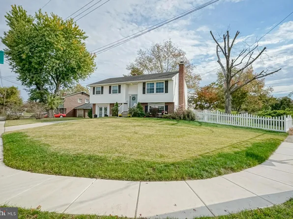 193 Crescent Ave, Gibbstown, NJ 08027