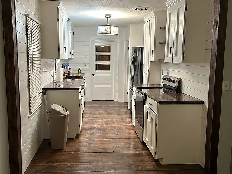 445 Missouri St — Photo 4