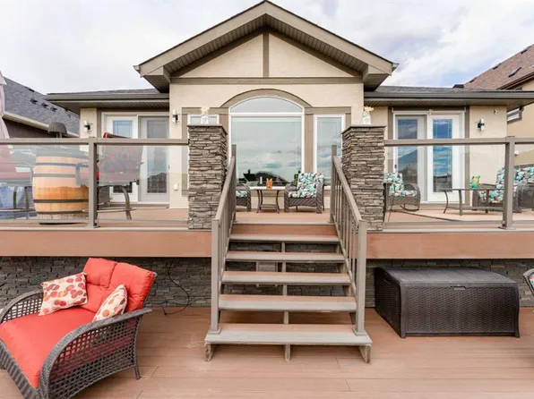 149 NE Muirfield Blvd, Wheatland County, AB T0J 1Y1