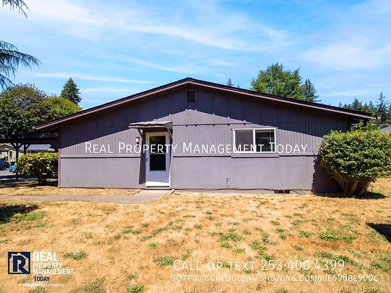 1410 Josephine Ct SE — Photo 1