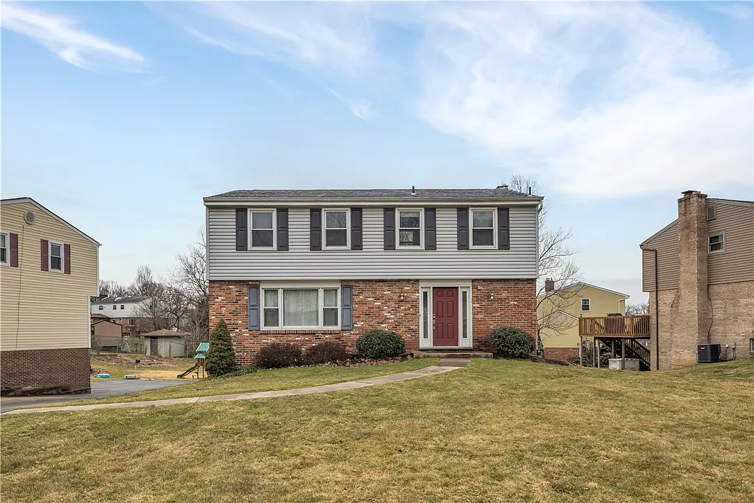 3143 Haberlein Rd photo 1