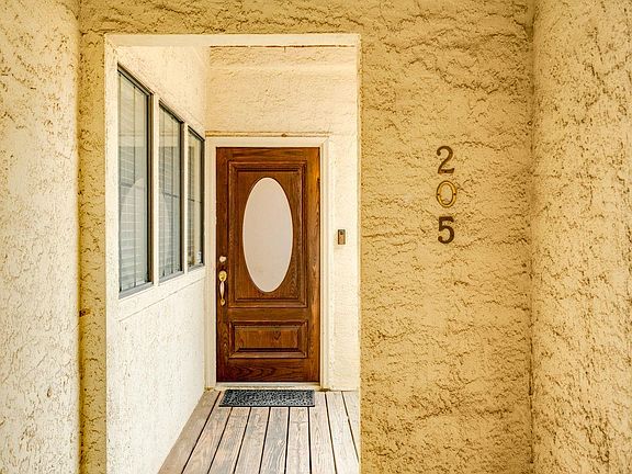 4th image of 3001 Cedar St #A-205