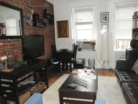 Rented by City Connections Realty | media 7