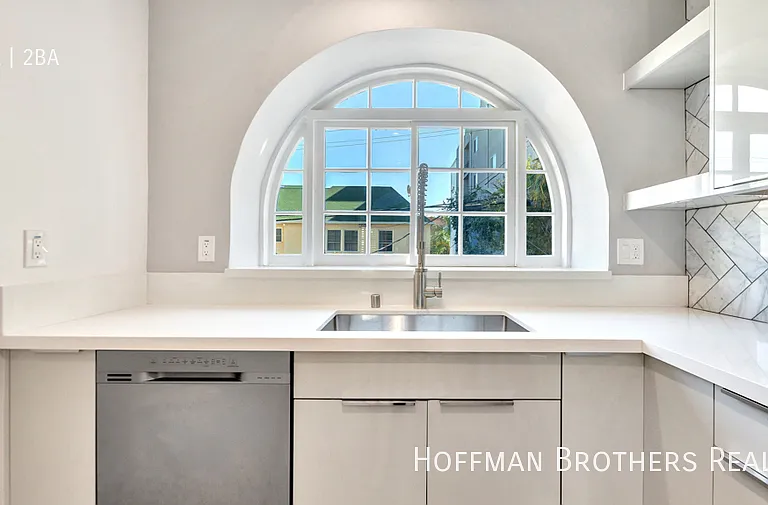646 Hauser Blvd — Photo 7