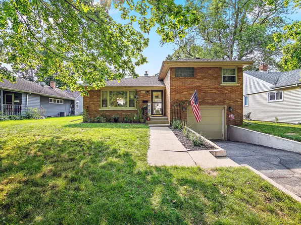 1165 S 8th Ave, Kankakee, IL 60901