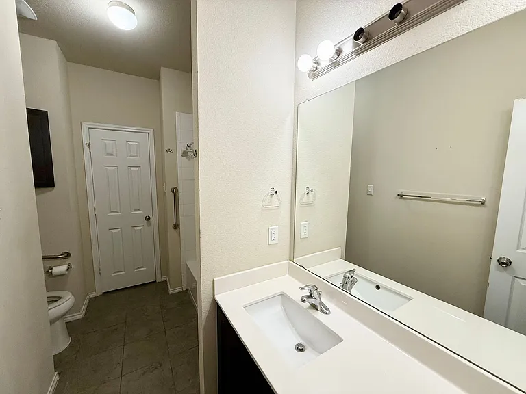 6628 La Sol Ln — Photo 9