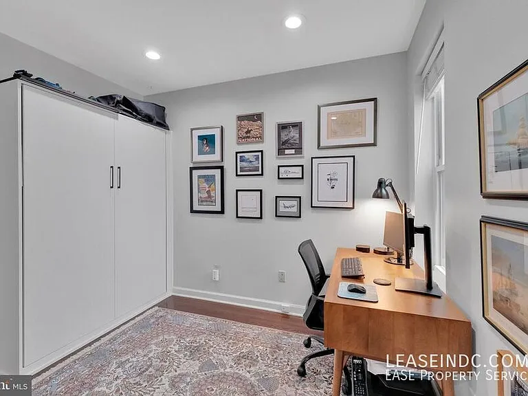 1241 I St NE — Photo 27