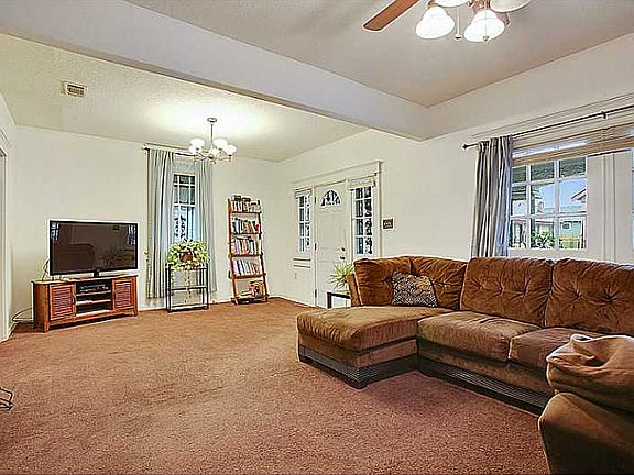 5th image of 4211 S Johnson St