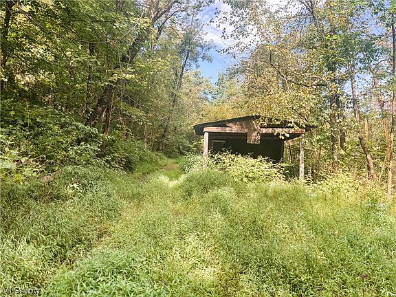 4th image of 62515 Wine Rd