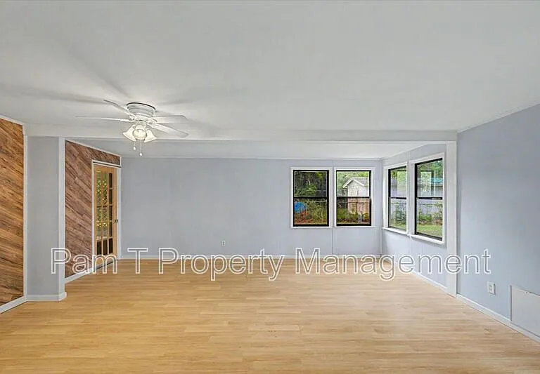 3712 Oakland Ct — Photo 8
