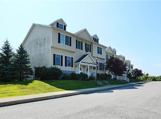20 Hudson Cir, Marlboro, NY 12542