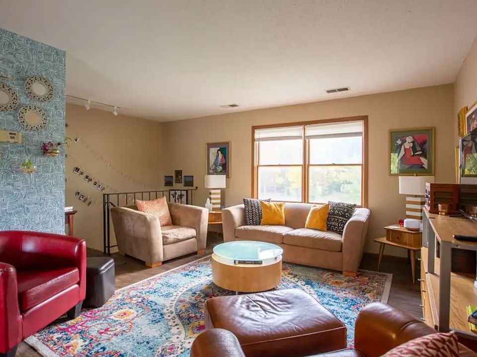 1st image of 3311 Berwood Ct W
