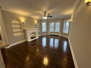 27 N Brainard Ave #D2, La Grange, IL 60525
