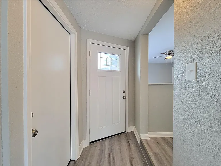 7426 Bigwood St — Photo 23