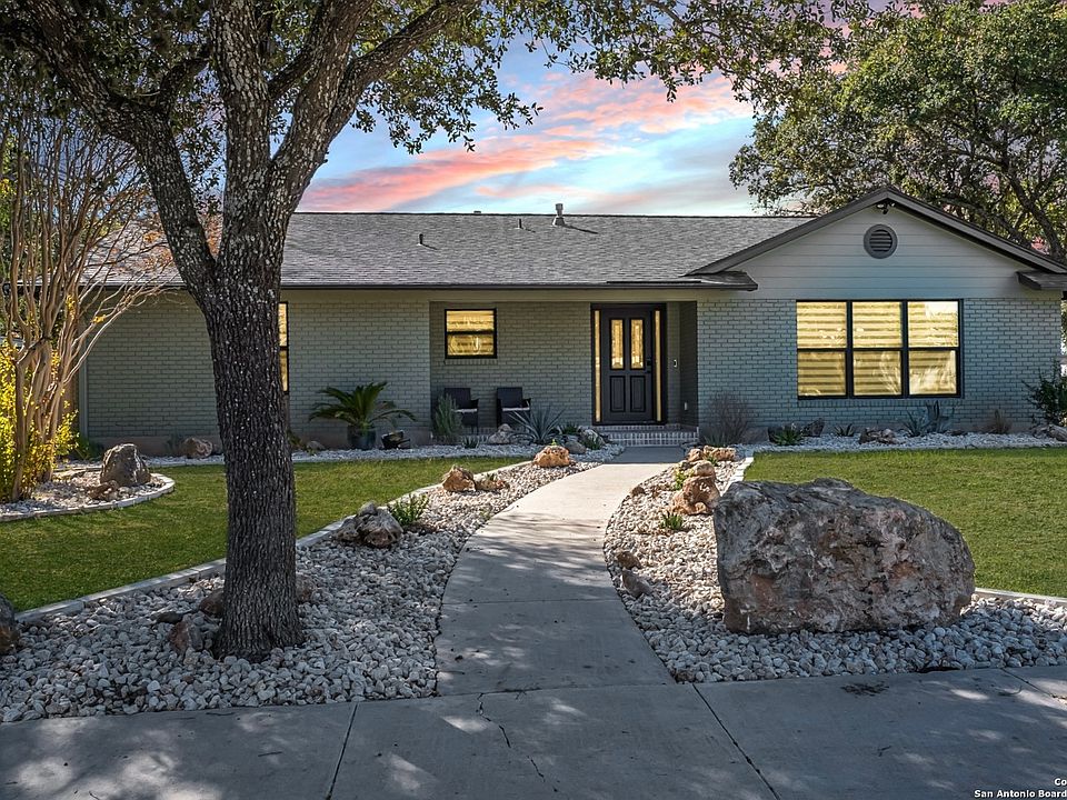 1st image of 338 SERENADE DR