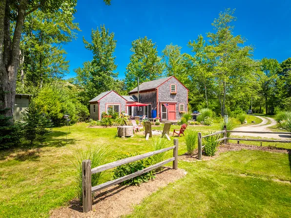 25 Salt Pond Road, Friendship, ME 04547