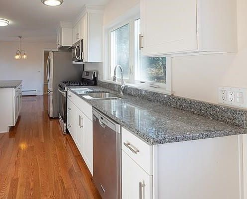 4th image of 97 Coral St