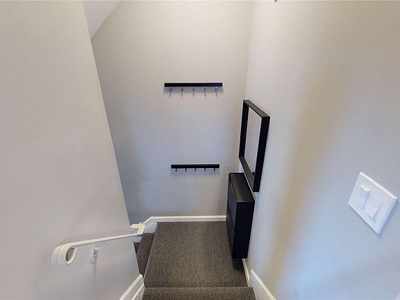 3rd image of 516 Lake Ct #516