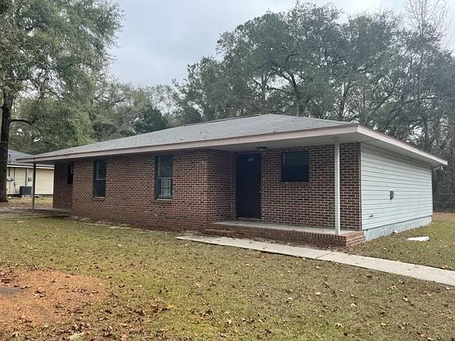 451 Emmett Whaley Rd — Photo 1