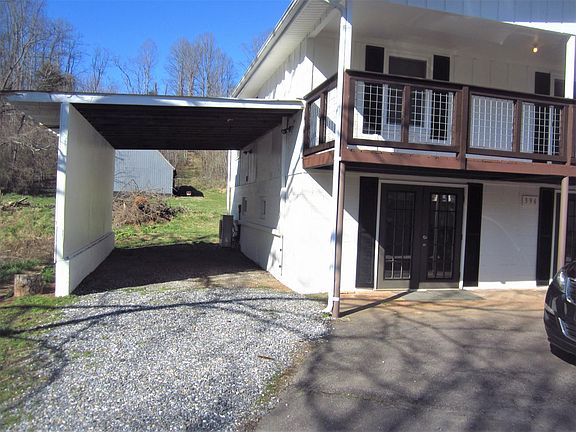 LARGE CARPORT