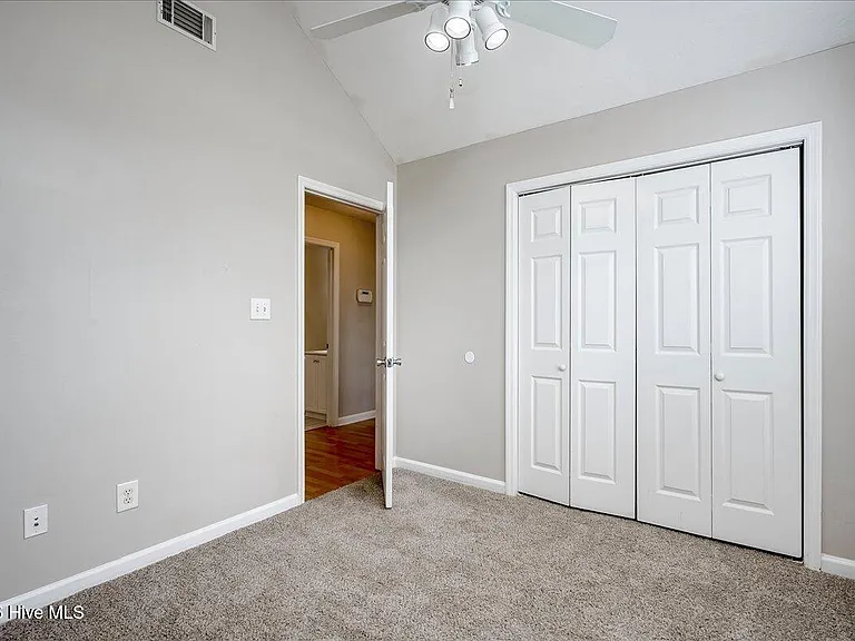 2040 Sylvan Lake Dr — Photo 17