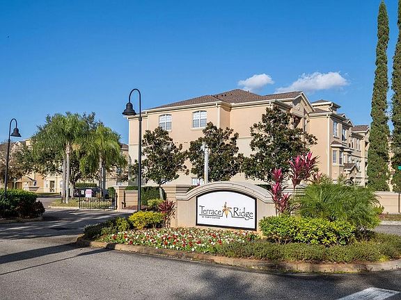 2nd image of 302 Terrace Ridge Cir #302