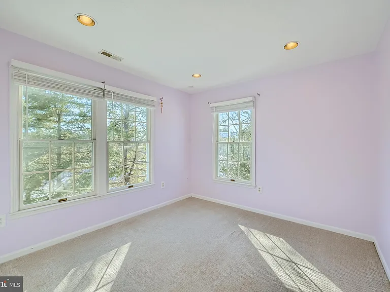 8 Sapphire Hill Ct — Photo 19