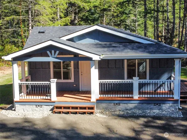 10 NE Klahowya Road, Belfair, WA 98528