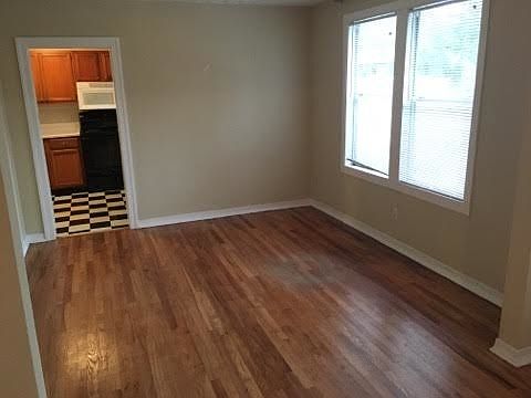 4th image of 5256 Palmer Ave