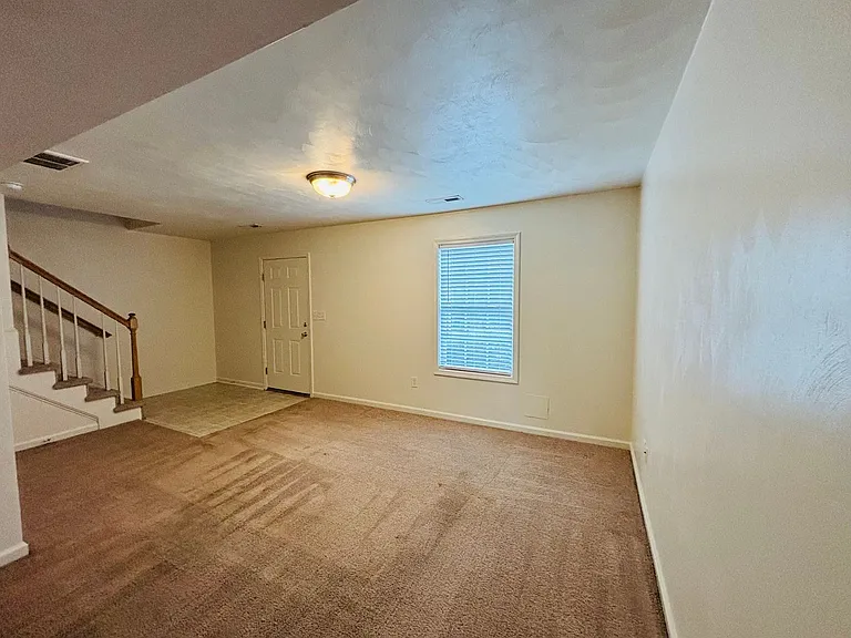 50 Salem Ln — Photo 17