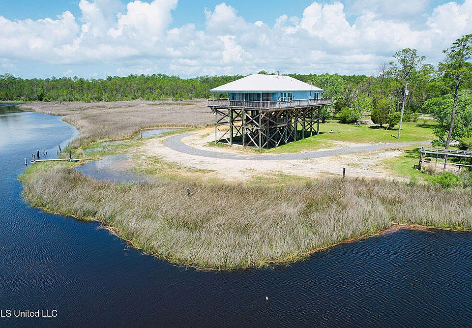 4009 Bayou Heron Rd, Moss Point, MS 39562 Zillow