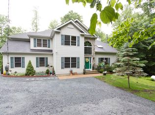 149 N Knob Rd, Greentown, PA 18426