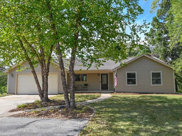 541 North Green Bay ROAD, Cedarburg, WI 53012