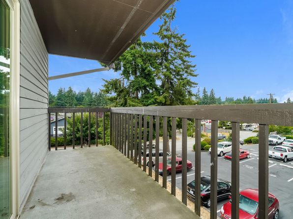 5709 Highway Pl #201