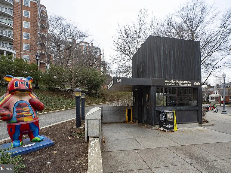 2357 Champlain St NW #201 — Photo 13