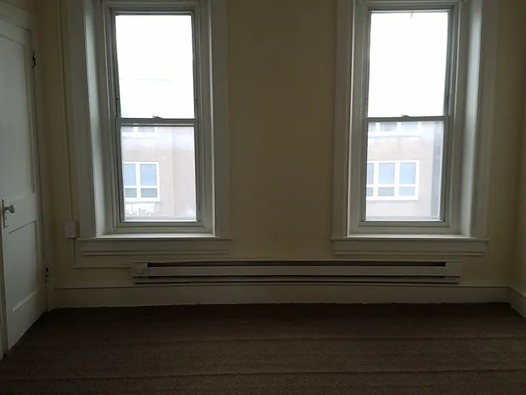 1135-1137 W Hamilton St #3A — Photo 6