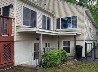 11 Brookside Pl #B, Shrewsbury, MA 01545