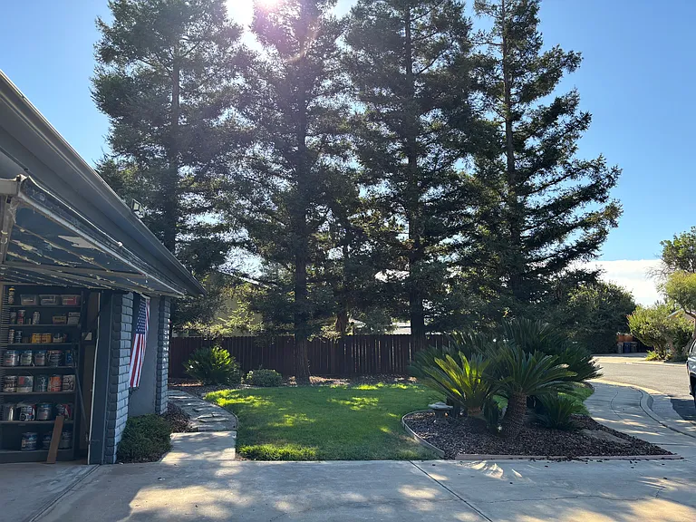 775 W Paul Ave — Photo 4